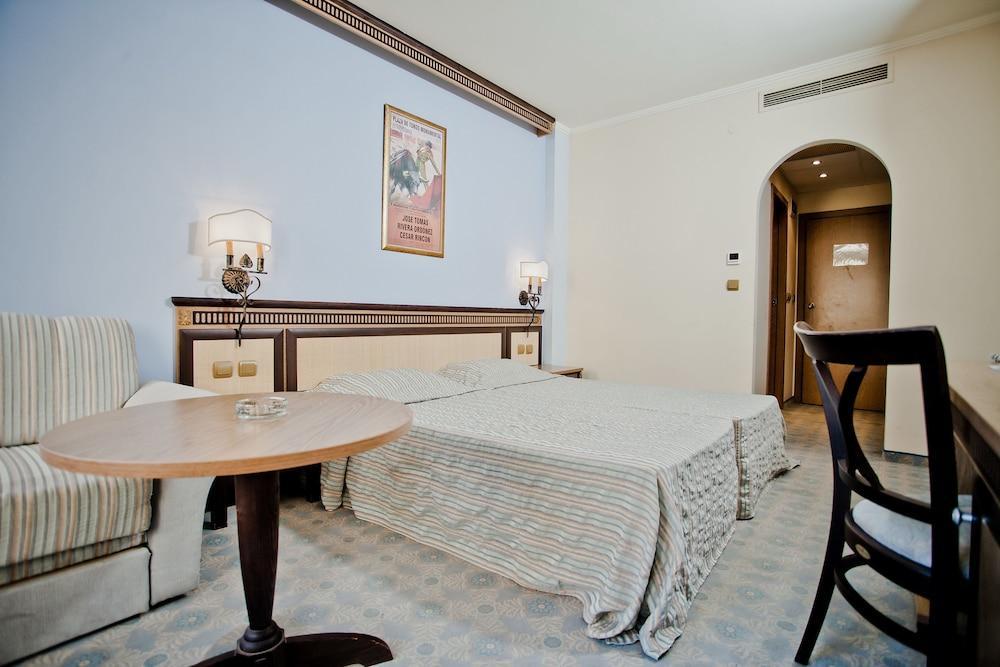 Andalucia Beach Hotel Elenite Eksteriør billede