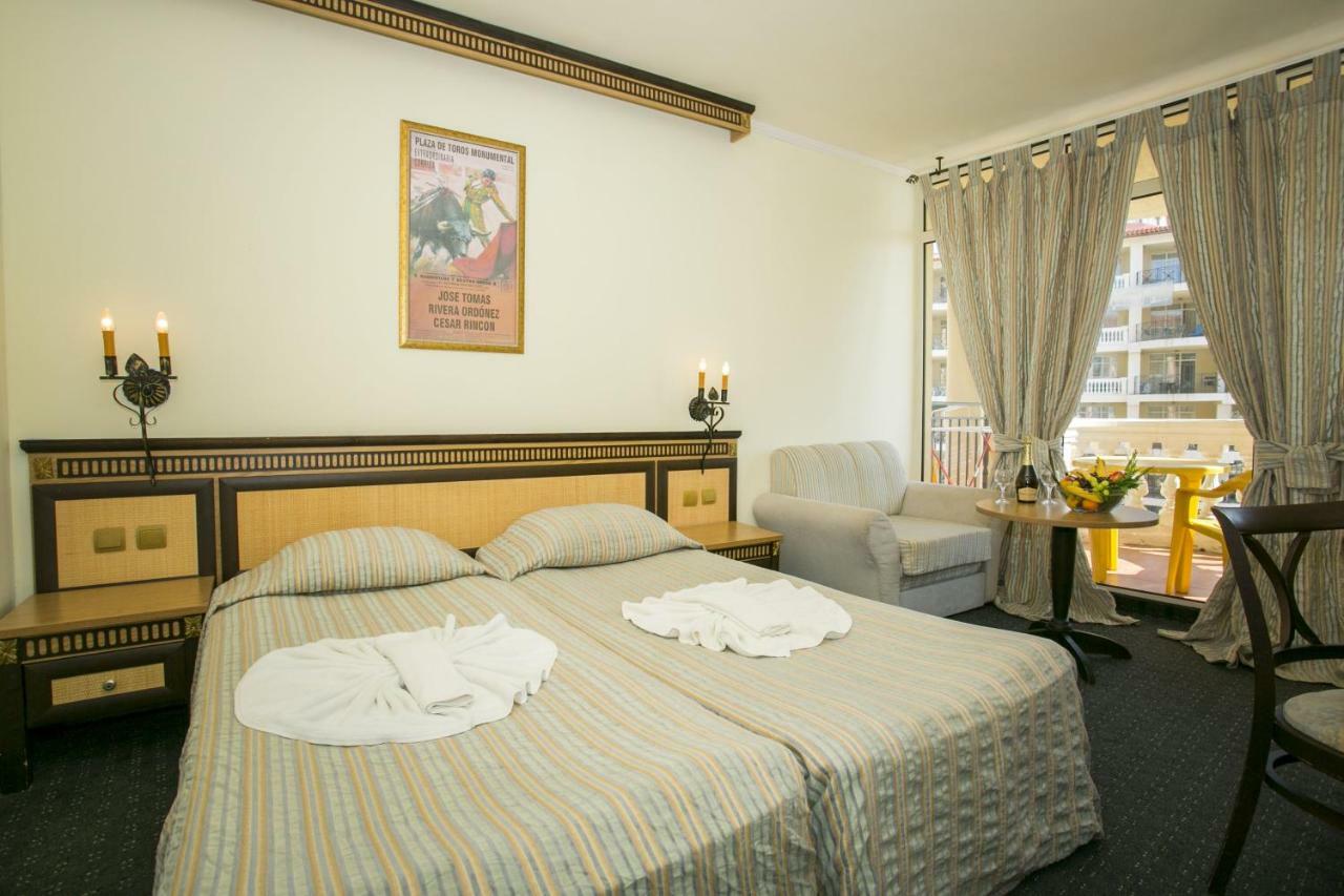 Andalucia Beach Hotel Elenite Værelse billede